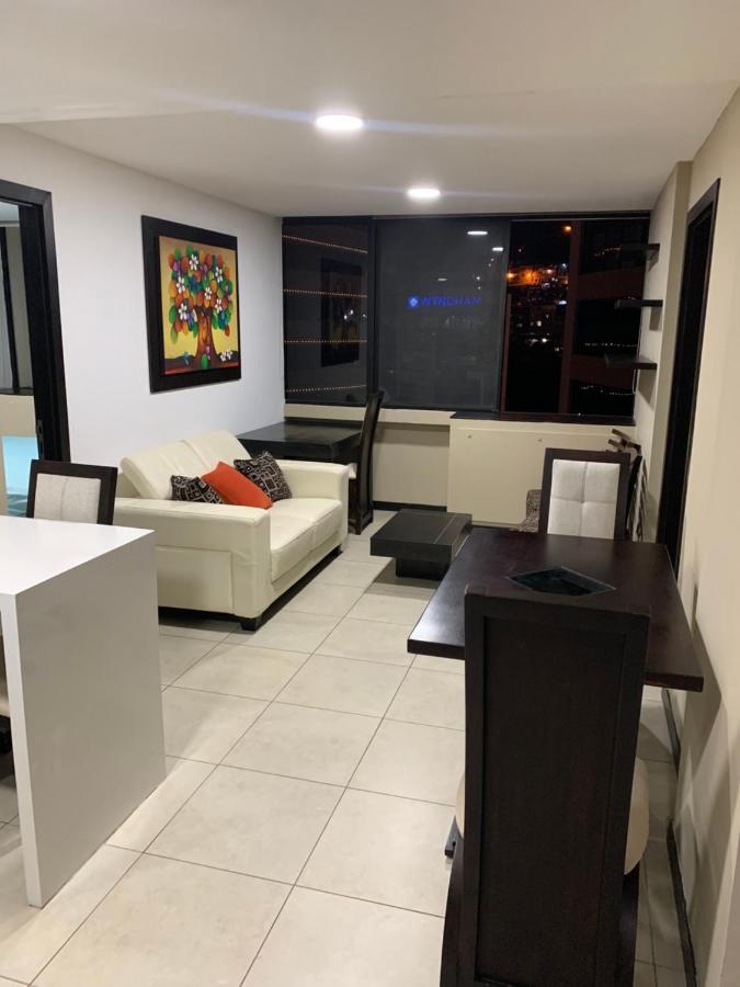 Puerto Santa Ana, Torres Bellini, 2 Dormitorios, Parqueo Guayaquil Bagian luar foto