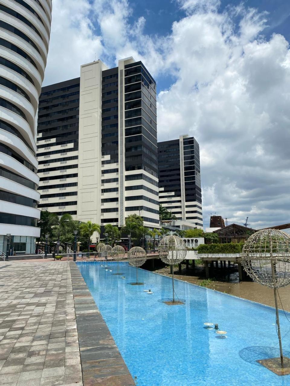 Puerto Santa Ana, Torres Bellini, 2 Dormitorios, Parqueo Guayaquil Bagian luar foto