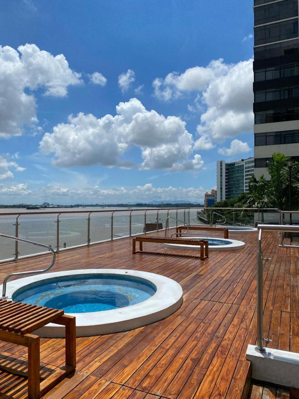 Puerto Santa Ana, Torres Bellini, 2 Dormitorios, Parqueo Guayaquil Bagian luar foto